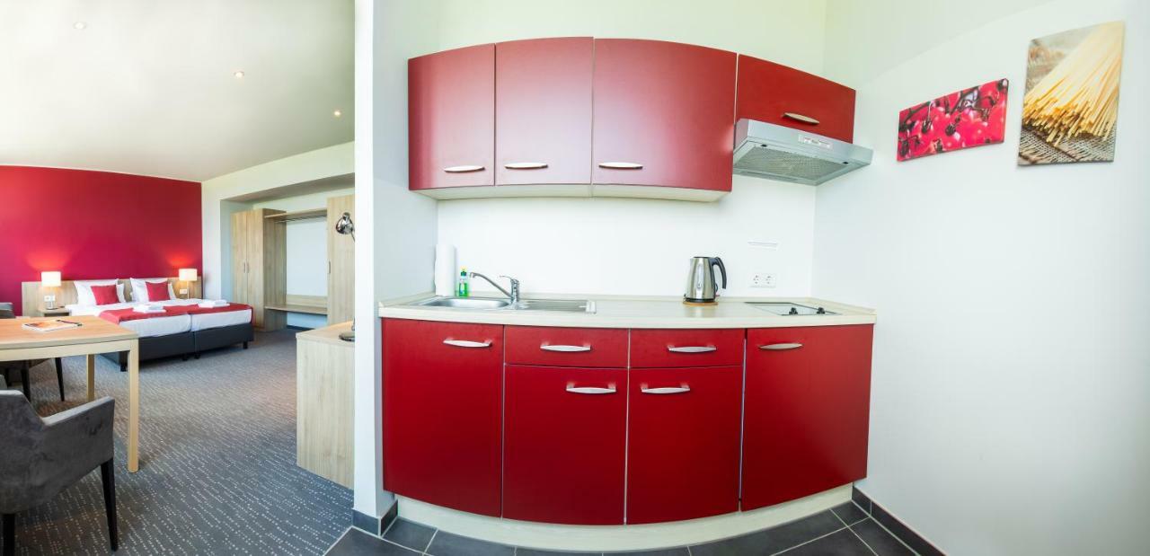 Biendo Hotel เคมนิตซ์ ภายนอก รูปภาพ